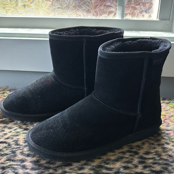 Minnetonka Shoes - Minnetonka ankle boots